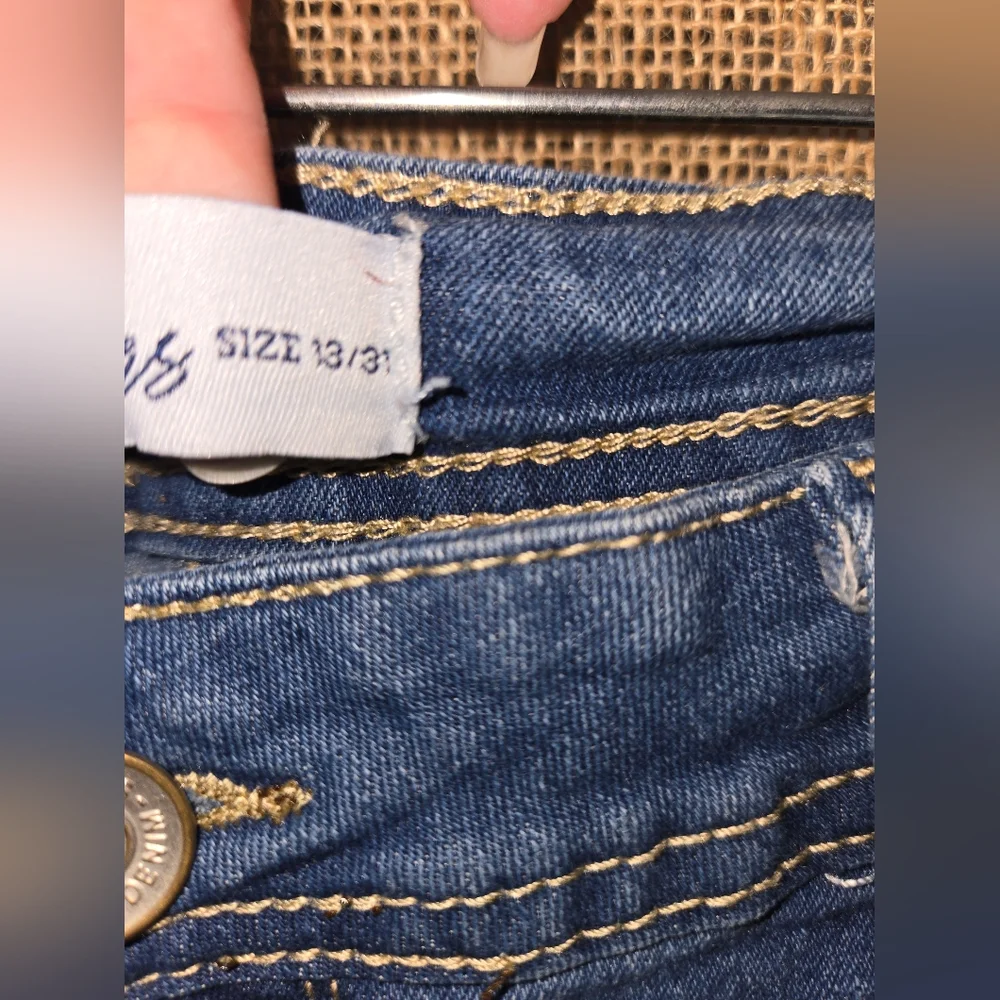 Women's Juniors Thread And Others Distressed Raw Hem Jeans Pants Size 13/31 - Picture 5 of 15